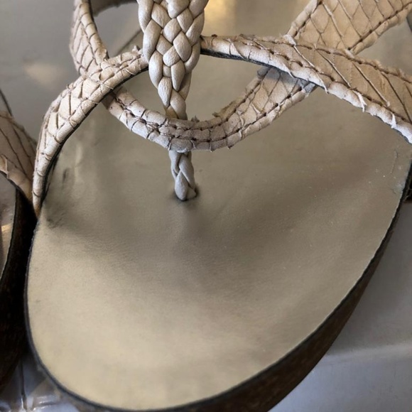 Chi by Carlos Falchi "THALIA" Beige Wedges 8.5M - Picture 7 of 8